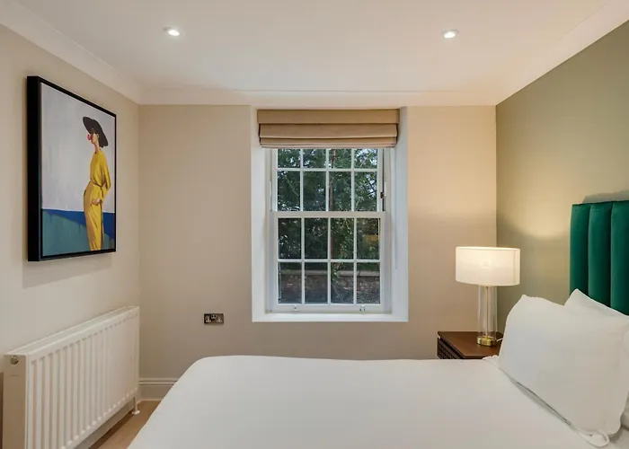 Refurbished Jan 26 - Meridian Place - Sleeps 7 Bristol