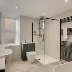 Appartamento Refurbished Jan 26 - Meridian Place - Sleeps 7 *