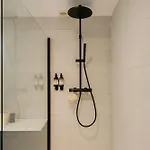 Apartamento Refurbished Jan 26 - Meridian Place - Sleeps 7 *