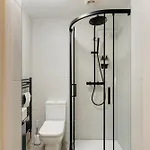 Refurbished Jan 26 - Meridian Place - Sleeps 7 Appartamento *