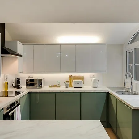 Refurbished Jan 26 - Meridian Place - Sleeps 7 * Бристоль