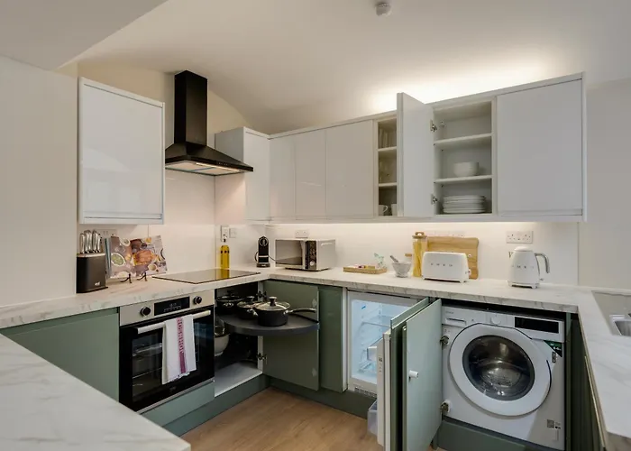 Lejlighed Refurbished Jan 26 - Meridian Place - Sleeps 7 Bristol