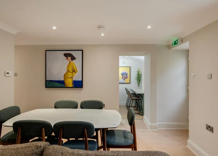 Lejlighed Refurbished Jan 26 - Meridian Place - Sleeps 7 Bristol