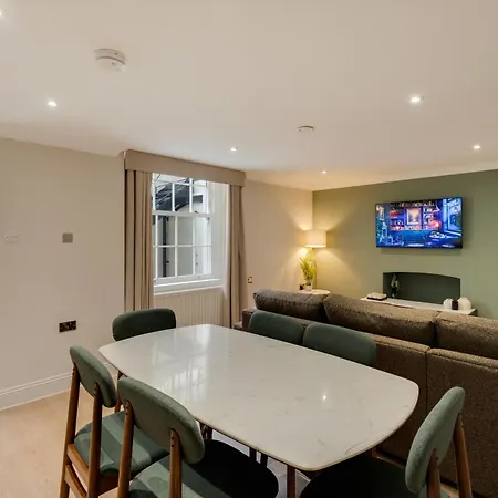 Appartement Refurbished Jan 26 - Meridian Place - Sleeps 7 *