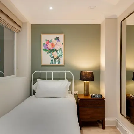 Refurbished Jan 26 - Meridian Place - Sleeps 7 Appartement Bristol