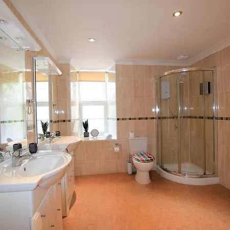 Refurbished Jan 26 - Meridian Place - Sleeps 7 Bristol