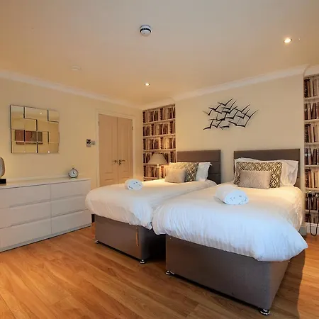 Refurbished Jan 26 - Meridian Place - Sleeps 7 Appartement Bristol