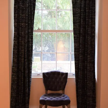 Refurbished Jan 26 - Meridian Place - Sleeps 7 * Bristol