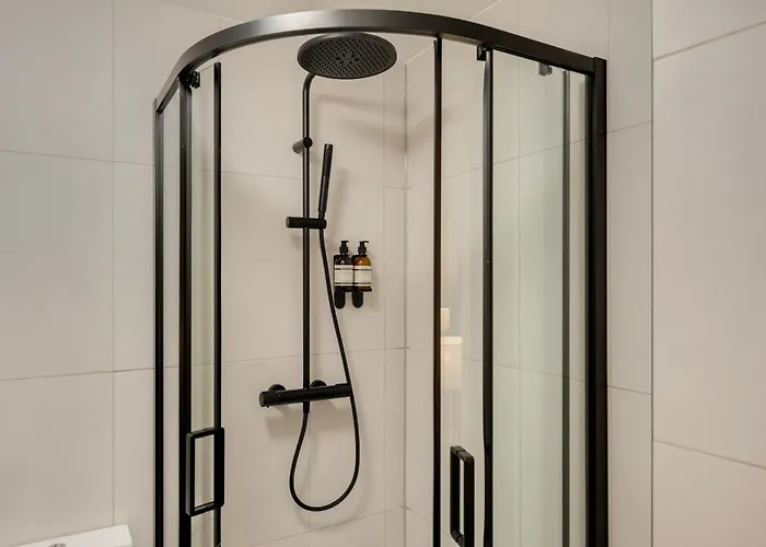 Apartament Refurbished Jan 26 - Meridian Place - Sleeps 7 *