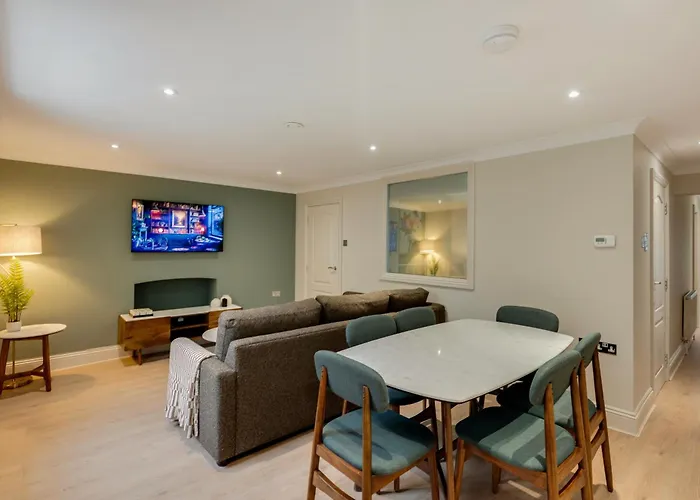 Refurbished Jan 26 - Meridian Place - Sleeps 7 Bristol